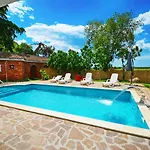 Family Friendly House With A Swimming Pool Basarinka, - 14663 Feriehus *