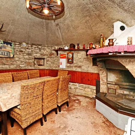 Family Friendly House With A Swimming Pool Basarinka, - 14663 Feriehus