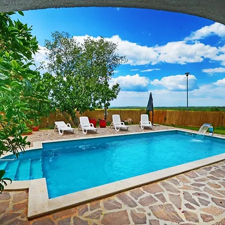 Holiday home Family Friendly House With A Swimming Pool Basarinka, - 14663 Porec